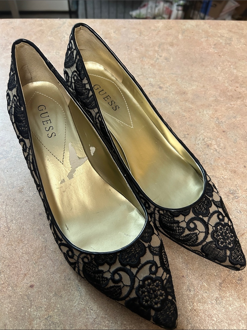 Guess Black Lace Pointed Toe Kitten Heels
